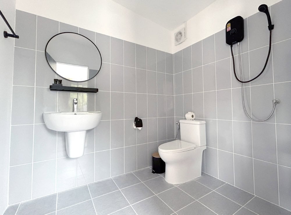 image of PhuketFit standard room bathroom at Thailand health & fitness resort