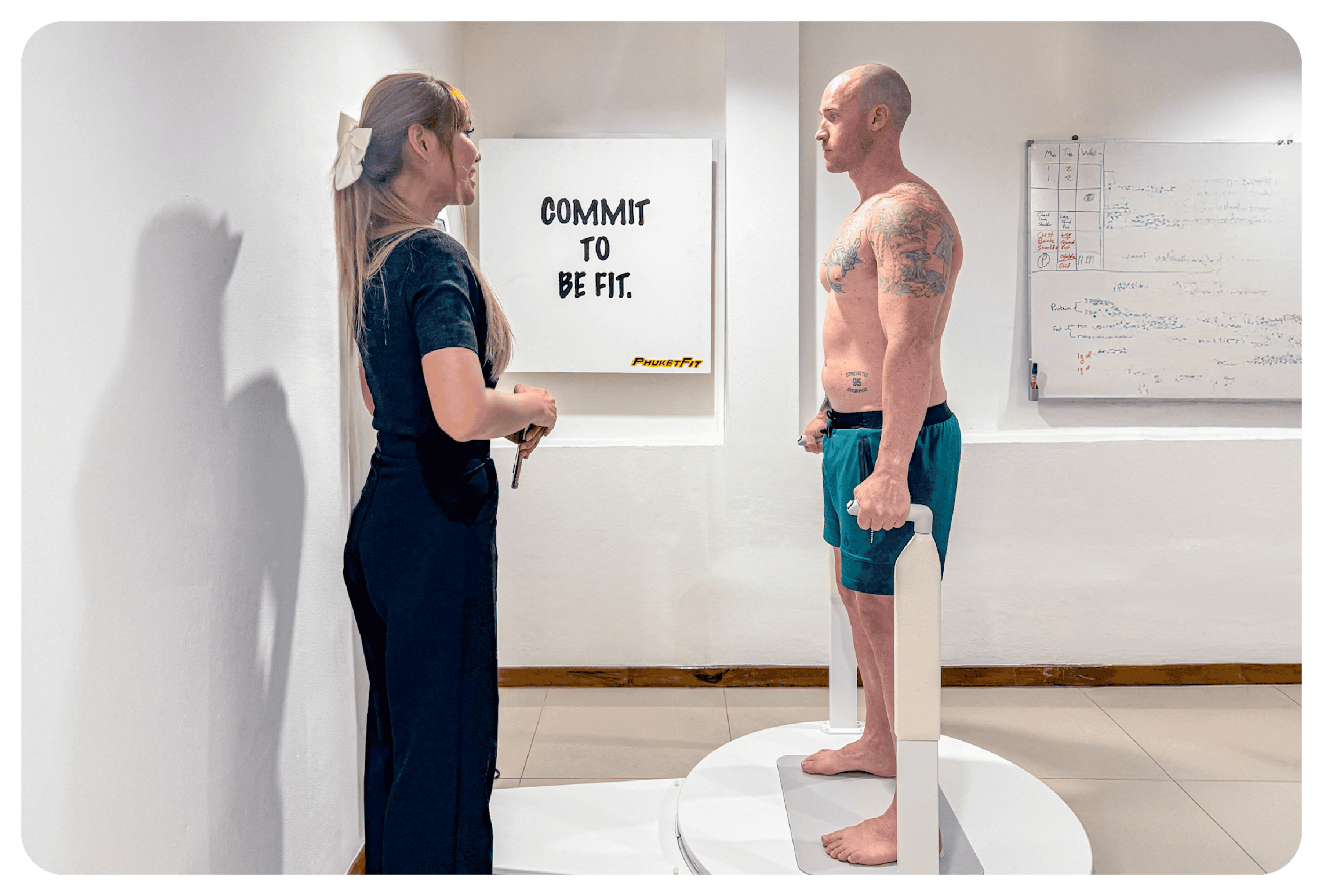 photo of phuketfit guest doing 3D body analysis scan