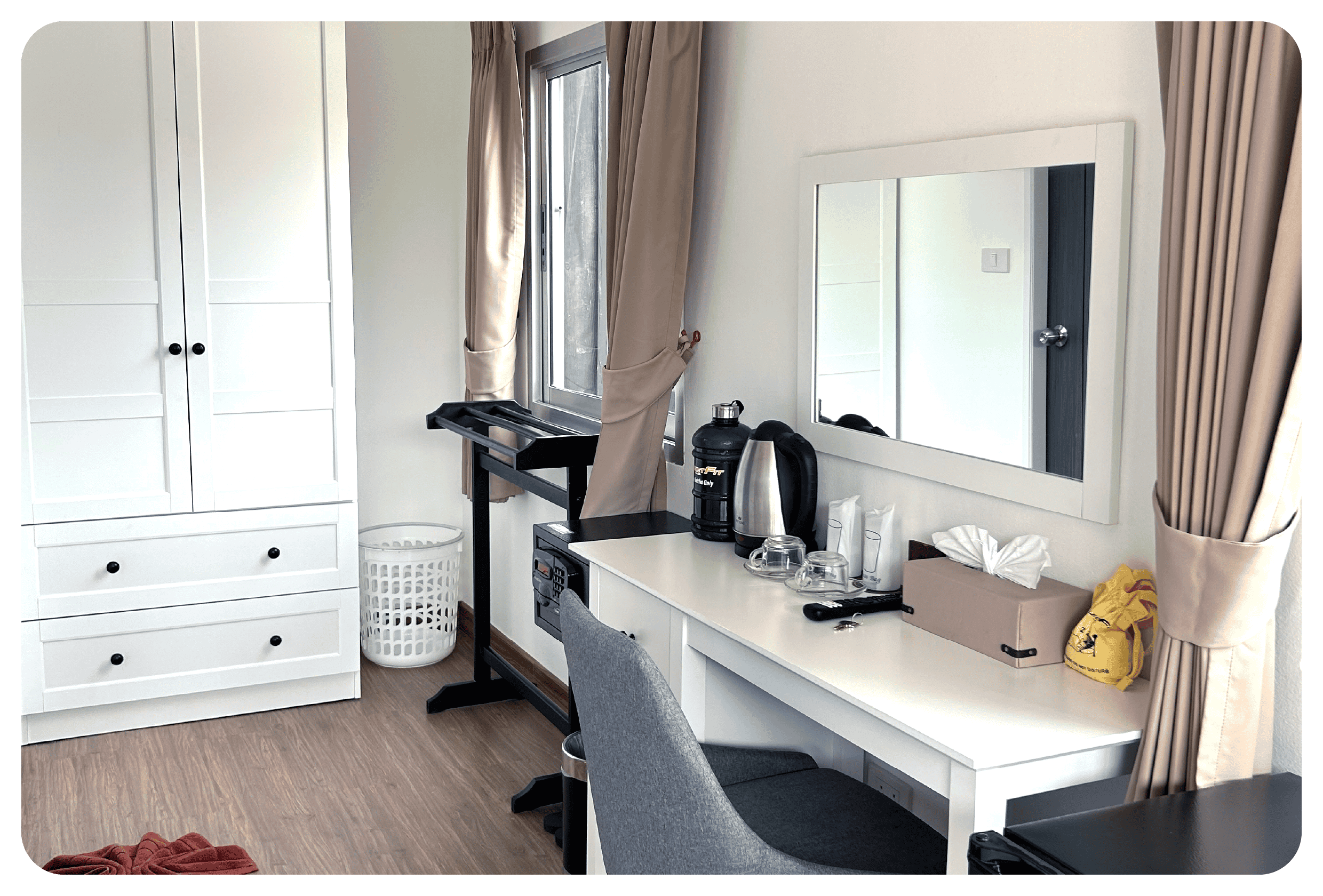 photo of amenities inside phuketfit standard room accommodation